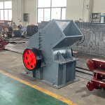 时100-300吨的锤式破碎机的选择