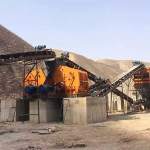 怎样选择颚式破碎机厂?采石场必ȝ道的? title=